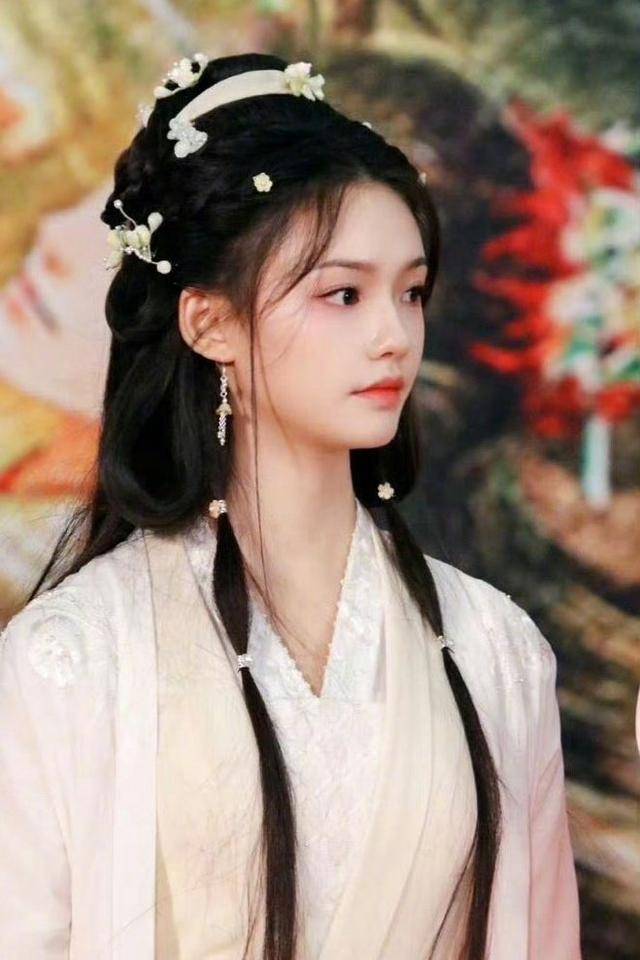 k1体育《水龙吟》4位美女造型合集林允神女装好仙包上恩美出k1体育平台新高度(图6)