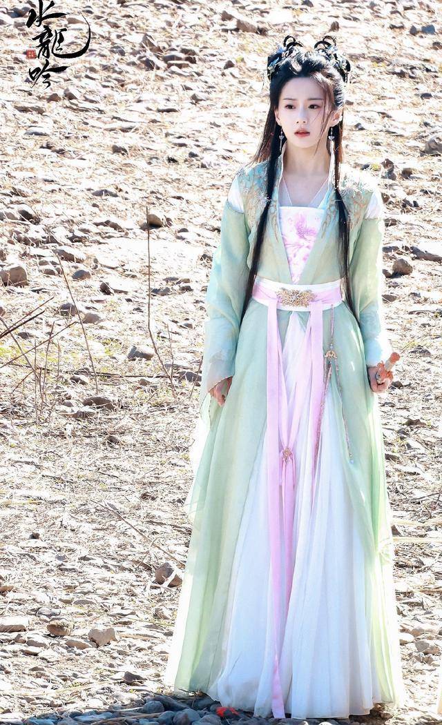 k1体育《水龙吟》4位美女造型合集林允神女装好仙包上恩美出k1体育平台新高度(图13)