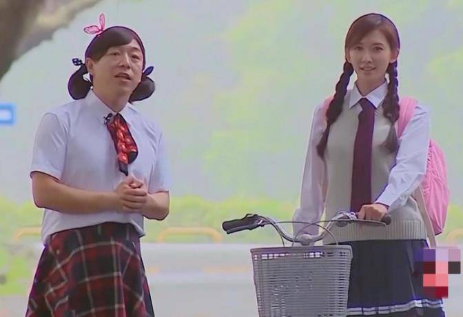 k1体育平台男扮女装的极致演绎：这4位男星k1体育app的女装美得让人窒息(图3)